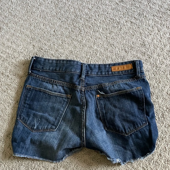 H&M Dark Wash Jean Shorts - Picture 2 of 3